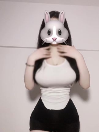 甜瓜瓜与奶尤是一个人吗？揭秘这两个主播的关系
