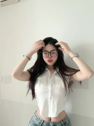 甜瓜瓜与奶尤是一个人吗？揭秘这两个主播的关系