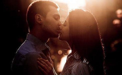 男女图鉴：网恋是打开爱情的正确方式吗？