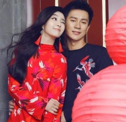 范爷婚期，婚礼宾客名单出来了，没想到他也是伴娘里一员！