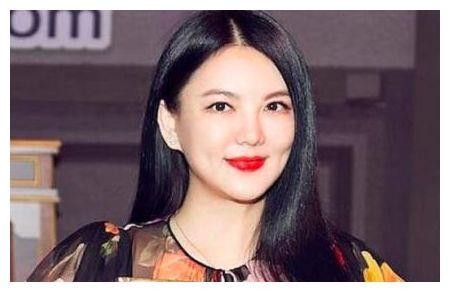 李湘炫富方式不足为奇，王菲对李嫣才是大手笔，比李亚鹏大方多了