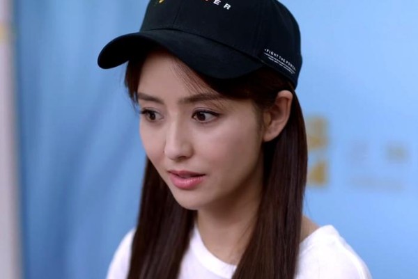 《完美关系》开局，影射娱乐圈夫妻关系，佟丽娅开启升级打怪模式