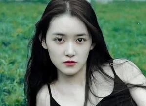 蒋依依:娱乐圈的耀眼新星！