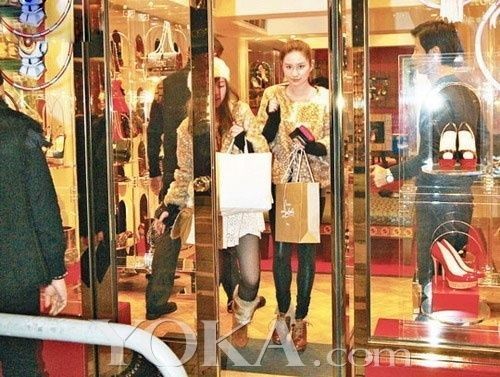 赌王何鸿燊漂亮女儿的豪门生活