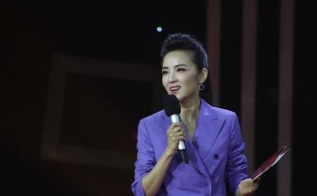 管彤和韩红到底啥关系 已在美国领证？管彤与韩红结婚照
