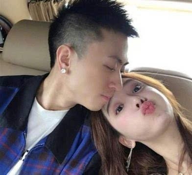 NBA美娜与富二代秦奋首度公开互动，曾一起看球并同游日本
