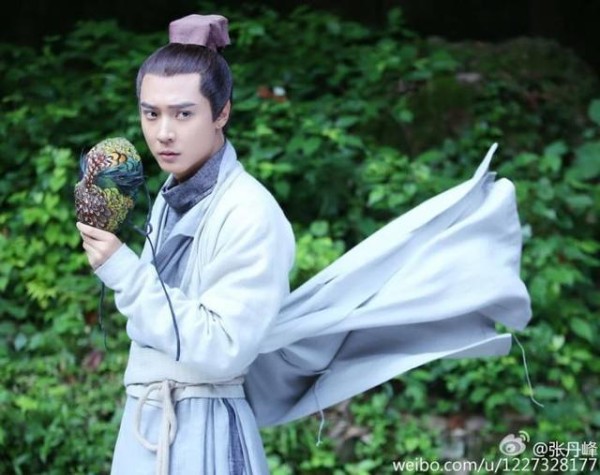 对比张丹峰毕滢，朱亚文和女经纪人相处模式获赞，做人要有底线
