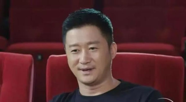 吴京拒绝参加卢靖姗婚礼，是关系不好？