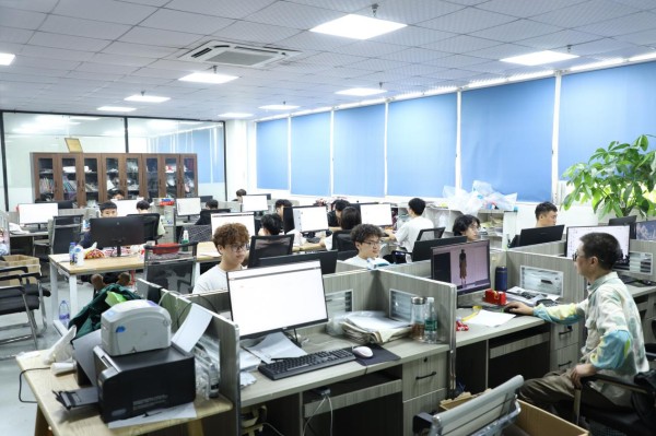 瑞民虎门办公室工作场景（受访者供图）