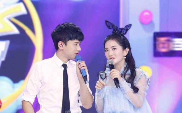 最受欢迎的明星档夫妻，唐嫣罗晋排第二，榜首今年很受欢迎