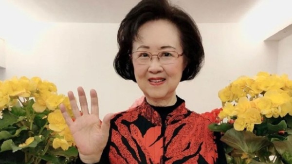 琼瑶三继子女疑不出席葬礼，生前关系破裂反目成仇，自传曝光真实原因