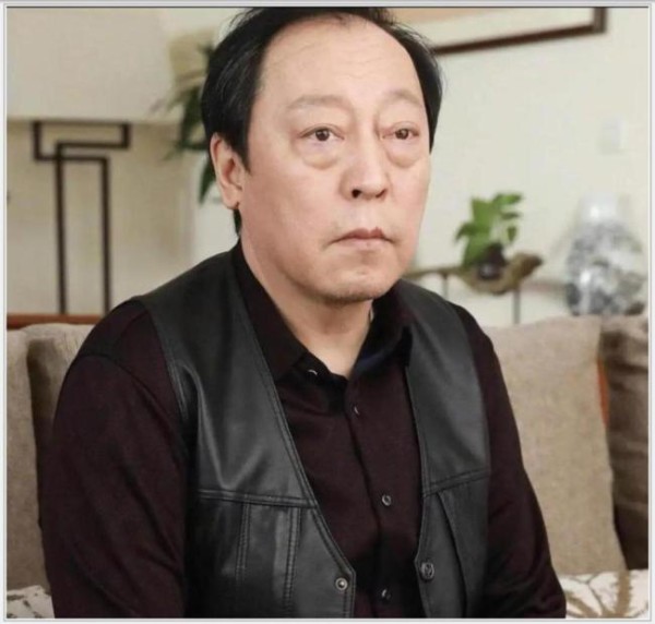 苏大强画手时隔6年再画倪大红 坚持终获回报