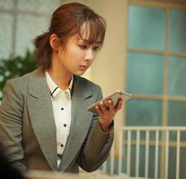短发怎么扎简单好看？学杨紫、周冬雨这样扎，时髦俏皮又显脸小