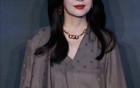 曝赵薇哥哥已二婚，带一双儿女和家人度假，儿女长相酷似赵薇！