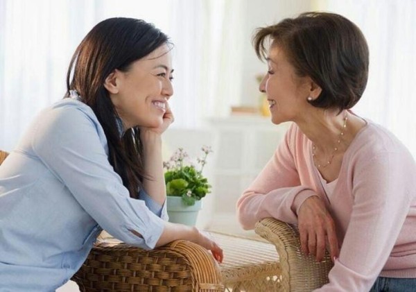 为什么婆婆总是看儿媳“不顺眼”？老人说出实话，这5方面很关键
