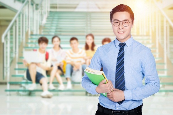 学生在校园里，如何处理好人际关系呢？
