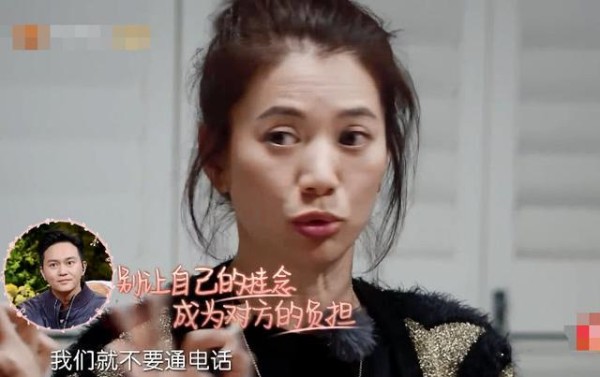 老公接电话敷衍？袁咏仪的方法堪称教科书，怪不得张智霖这么爱她