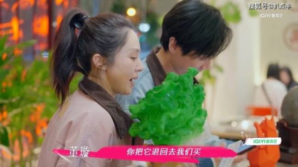 董璇比佟丽娅显老：贵圈双生花，缘何境况大不同？选择大于努力 姐妹情深却命运迥异
