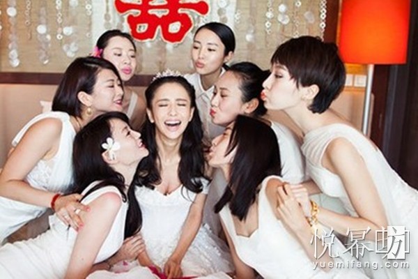 伴娘服暴露娱乐圈女星的关系，杨幂真心，杨颖有心机