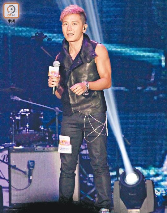 陈慧娴恋小12岁歌手 网上公然对质针锋相对