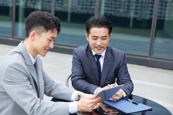 评估领导关系的有效方法：员工视角 图2