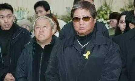 我不做大哥好多年—柯受良, 对朋友讲义气, 去世后家人没钱办葬礼