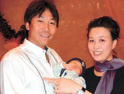 女星未婚先孕怎么办？那英被骗，成龙内心崩溃