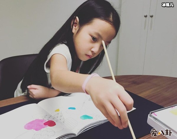 赵薇新购置的新加坡豪宅有没有继子的一份