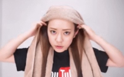 怎么用毛巾包头发？如何用毛巾包头发图解