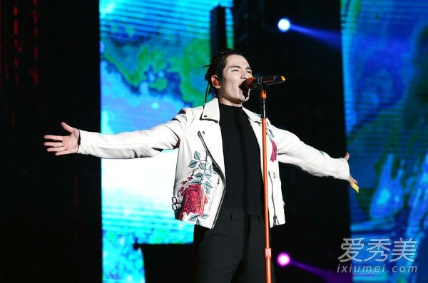 萧敬腾<a target=