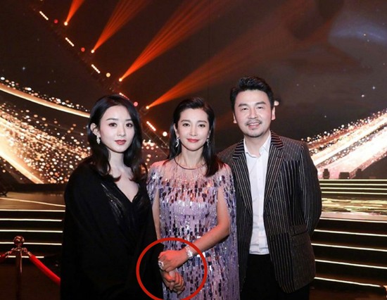 李冰冰赵丽颖牵手怎么回事 李冰冰赵丽颖私下关系好吗