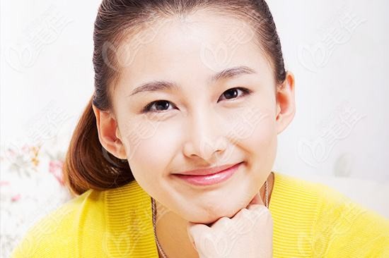江映蓉赵薇撞脸