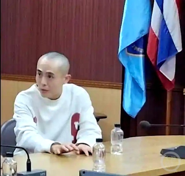 演员王星与女友见面，反诈专家点评“教科书式求救”：关键三步值得肯定！