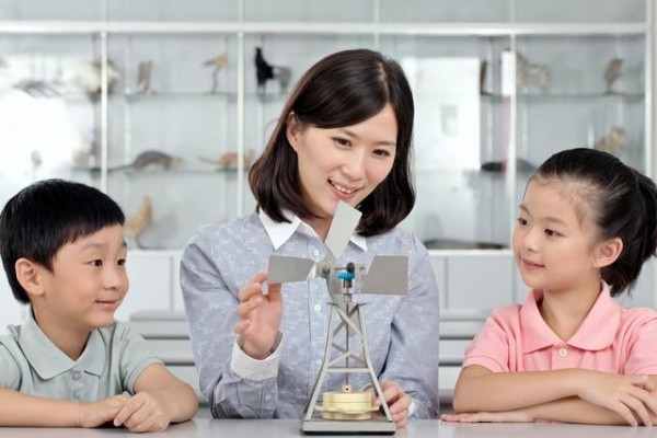 校长如何让教师敬佩？做到这3点轻松管理学校，让老师工作有动力