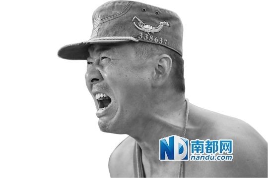 陈建斌在《军中乐园》饰演老兵，拿下本届金马奖最佳男配角。