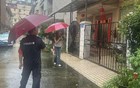 山体垮塌瞬间 他用力一推 推出了生离死别