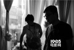  随着电影《新娘大作战》的杀青，不仅杨颖（Angelababy）、倪妮两位女神备受瞩目，导演陈国辉也逐渐走进公众视野。早前他导演的《全城热恋》和《全球热恋》以总数超过两亿的票房成为华语爱情电影的新势力，电影中邀请到了谢霆锋、大S、吴彦祖、刘若英、陈奕迅等一众大牌明星助阵，这对于当时还是导演界新秀的陈国辉而言不得不说是个奇迹。到底是什么吸引到这么多明星来参与他的电影？导演陈国辉就此讲述了自己搞定明星的窍门。