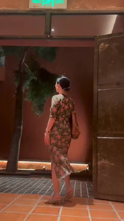 这样的女生在俺们山东,没有事业编也能坐主宾!