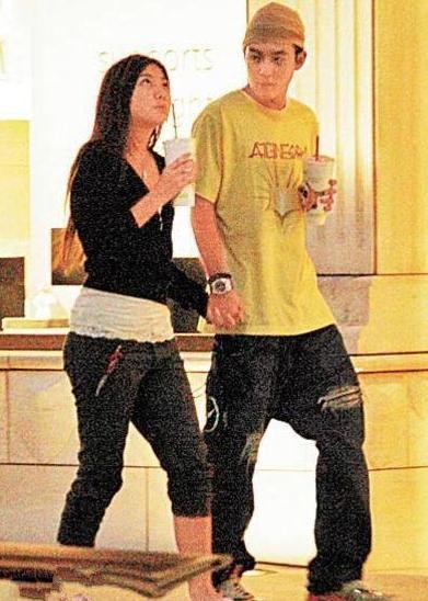 “艳照门”事件有照片1400张，涉及15位女星，为何陈冠希独爱她