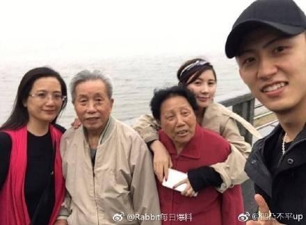黄景瑜认了「和平分手」！4点反击说，网传王雨馨肿脸验伤单