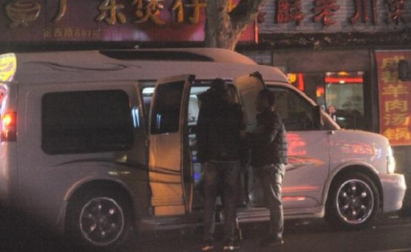 他是最“邋遢”男星，和王思聪是好基友，经常哭穷看座驾却傻眼！