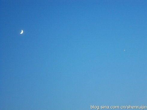早上启明星在哪方升起(早上的启明星在什么方向升起)