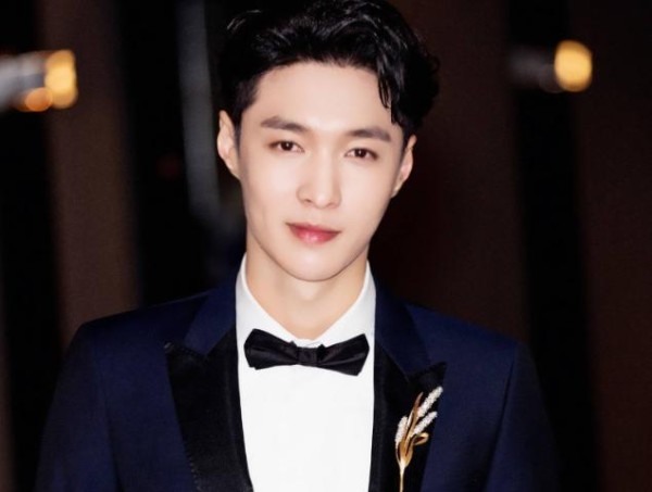 为了粉丝不谈恋爱的4位男星，王一博让人放心，蔡徐坤最绝缘