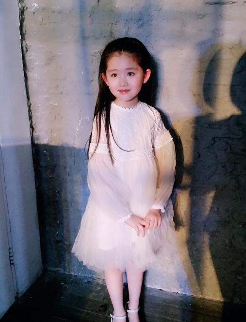 孙怡女儿“乐童”王亭文被传离世 经纪公司：她活得很开心！
