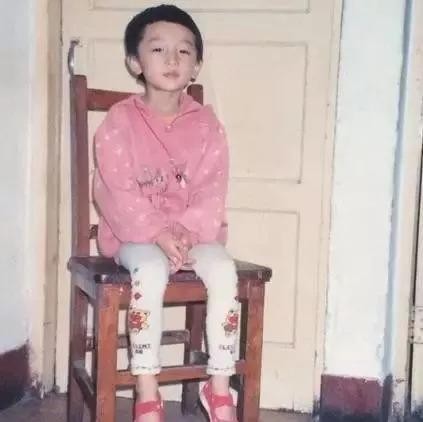 从小美到大的明星，杨幂小叮当小时候比现在更好看