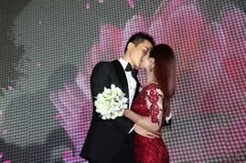 鲍蕾第二任丈夫是谁 陆毅鲍蕾一家五口照片