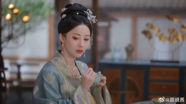 四少主夫人信心满满,哪料下秒就被打脸,活该啊!