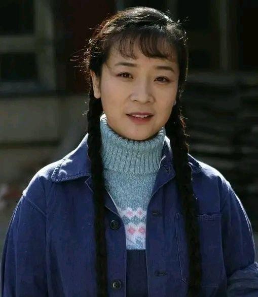理性看待“陈小艺”事件，因为演员也是凡人！