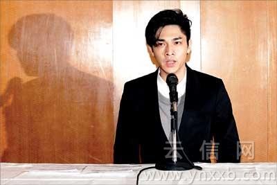 眼泛泪光关楚耀暂别演艺圈(图)