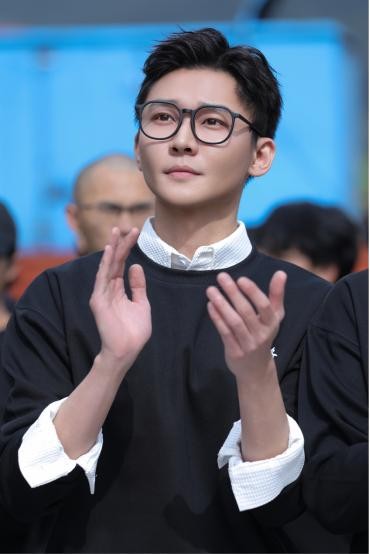 刘怡潼新剧宁波开机,首次主演恋爱剧奶狗系男友